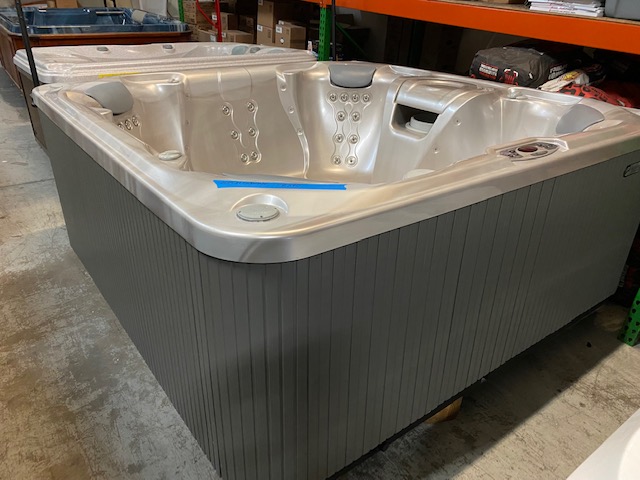 Pre-Owned Hot Tub - Atlanta Hot Tub Center Certified Pre-Owned Hot Tub Hotspring Limelight Pulse