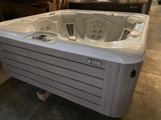 Pre-Owned Hot Tub - Atlanta Hot Tub Center Certified Pre-Owned Hot Tub Hotspring Vanguard