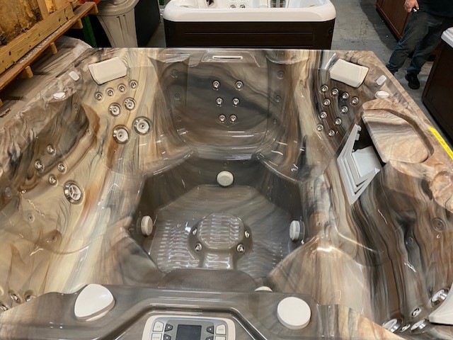 Pre-Owned Hot Tub - Atlanta Hot Tub Center Limelight Pulse