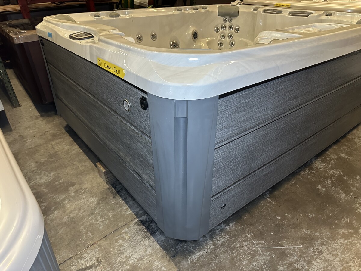 Pre-Owned Hot Tub - Atlanta Hot Tub Center Photo Jul 06 2024 3 03 44 PM - Atlanta Hot Tub Center