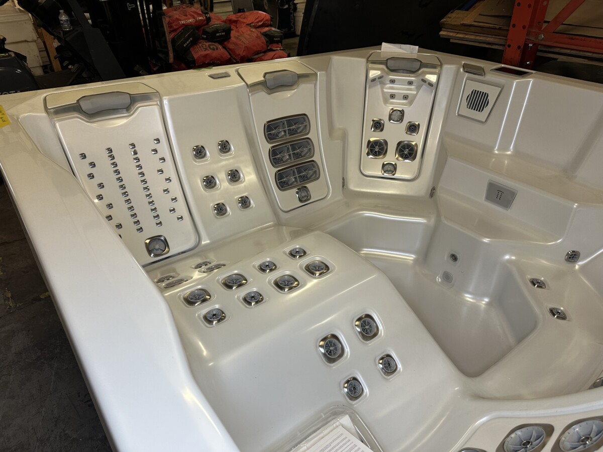 Pre-Owned Hot Tub - Atlanta Hot Tub Center Photo Jul 06 2024 3 06 55 PM - Atlanta Hot Tub Center